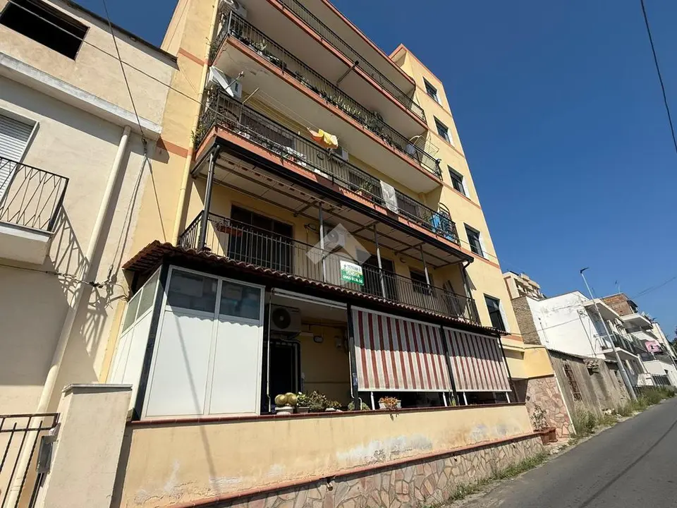 Quadrilocale in vendita a Reggio Di Calabria