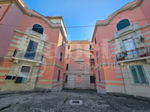 Appartamento in Viale Regina Elena 14, Messina (ME)