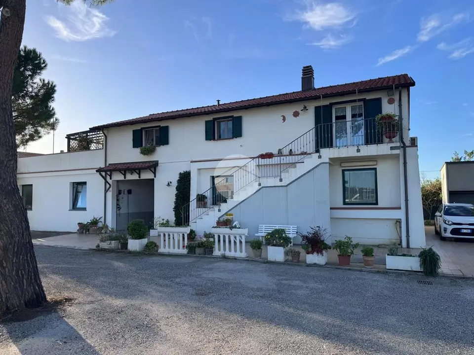Casa indipendente in vendita a Rimini