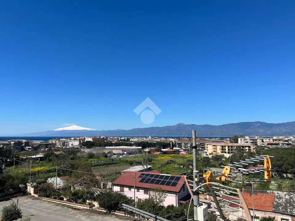Quadrilocale in vendita a Reggio Di Calabria