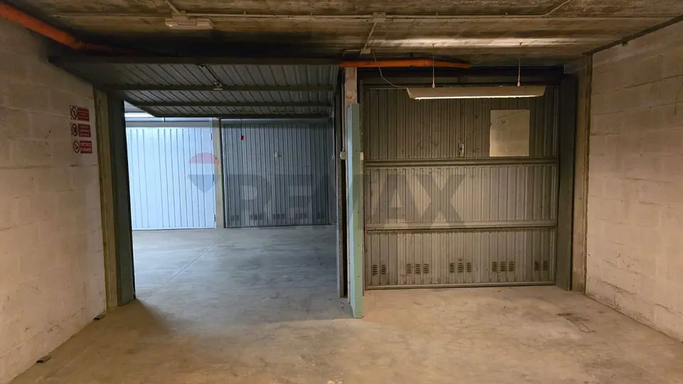Garage/Box in Vendita a Modena