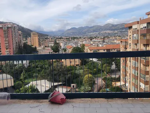 Appartamento in via Felicia Impastato 35, Palermo (PA)