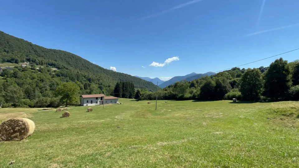 Casa Indipendente in Località Caciago snc, Alta Valle Intelvi (CO)