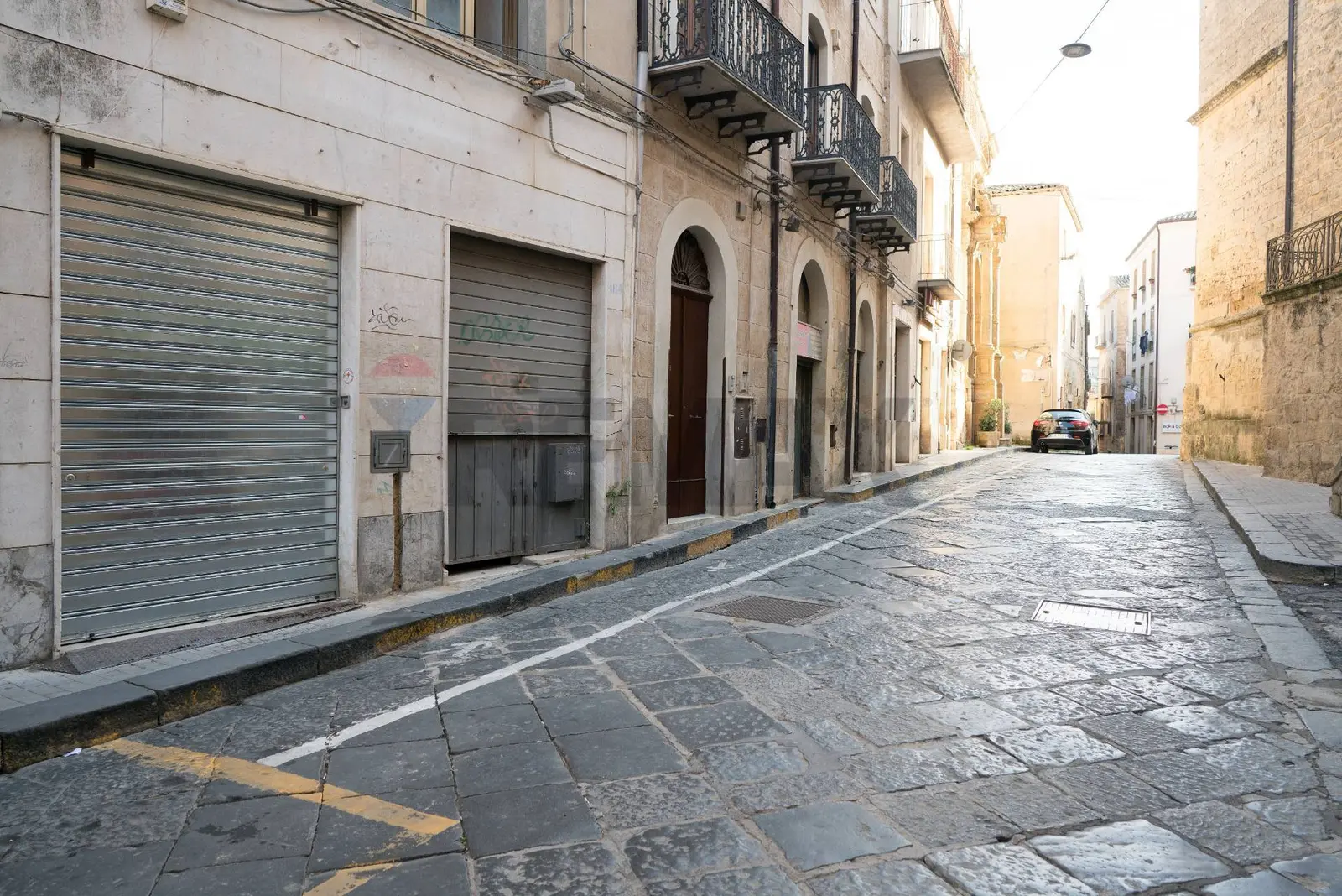 Locale Commerciale in Affitto a Enna