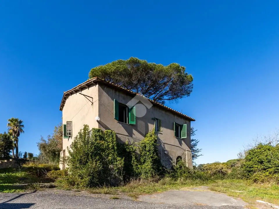 Casa indipendente in vendita a Roma