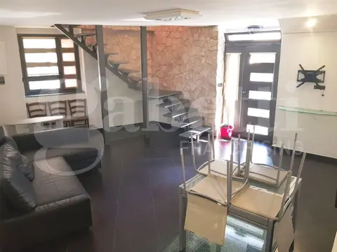 Casa Indipendente in Via Cavaliere 119, Catania (CT)