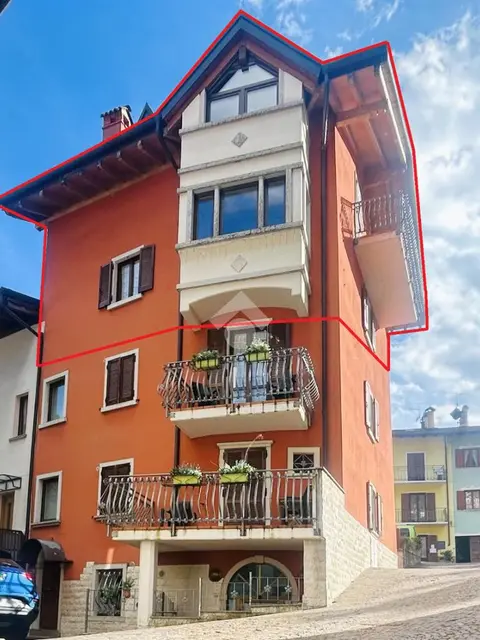 5 locali in vendita a Molveno