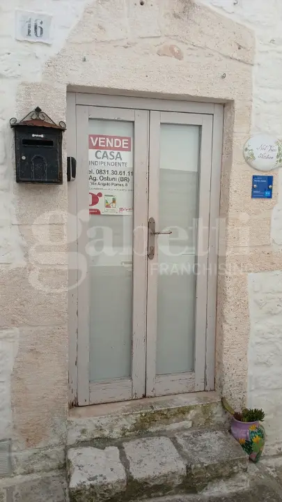 Casa Indipendente in Vico Balsamo Dell'Andria, Ostuni (BR)