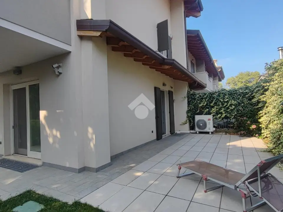 Townhouse for sale in Palazzolo Sull'Oglio