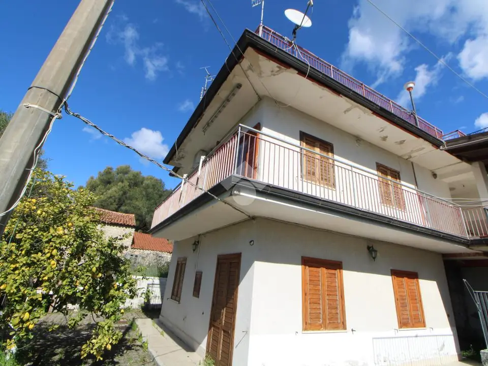 Trilocale in vendita a Centola