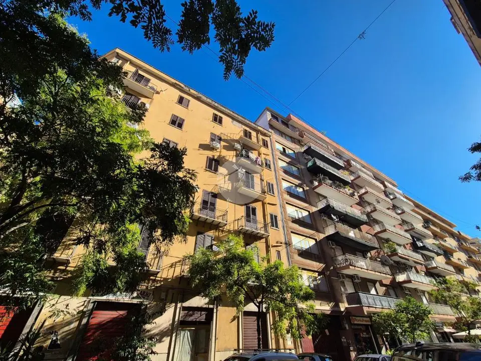 Quadrilocale in affitto a Palermo