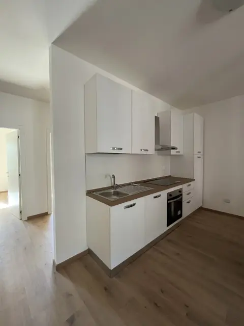 Appartamento in Piazza La Torre 16, Centro Valle Intelvi (CO)