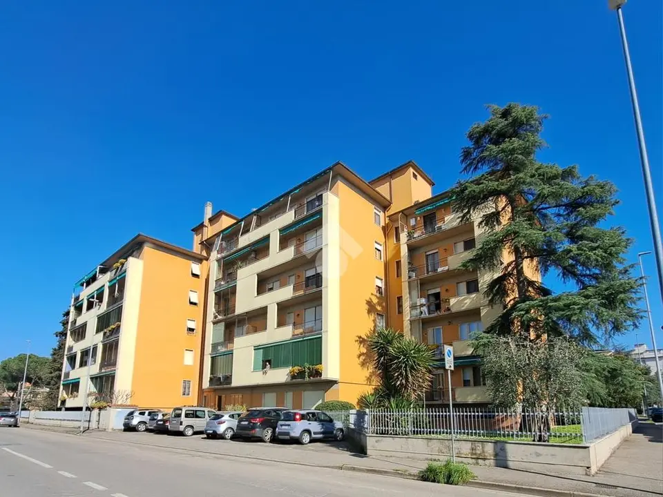 Quadrilocale in vendita a Scandicci