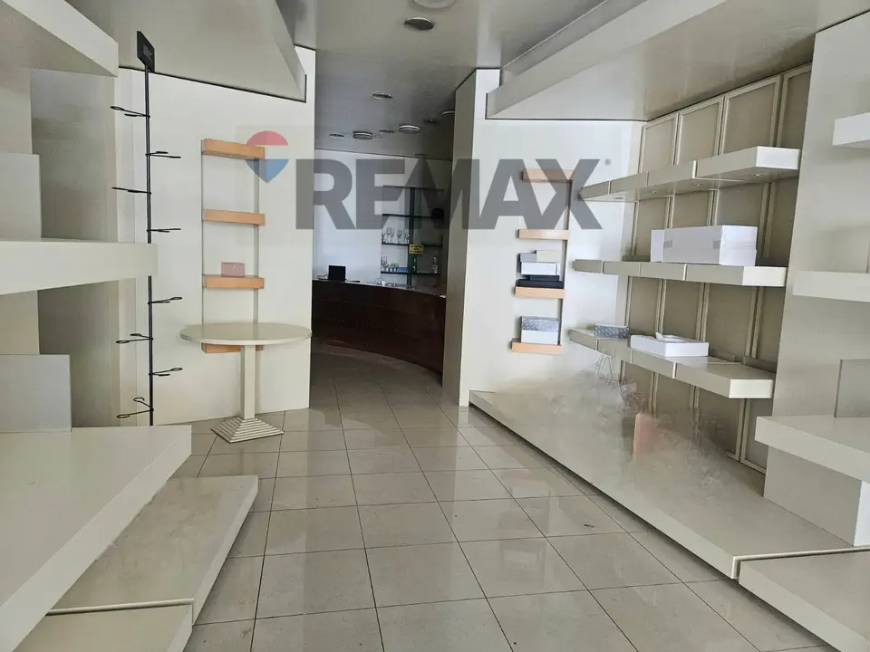 Locale Commerciale in Affitto a Bagheria
