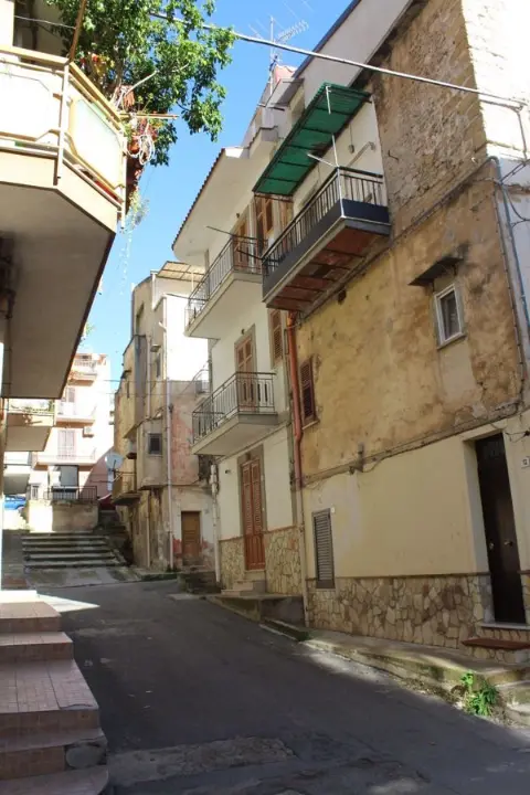 Appartamento in Via Ciro Menotti 12, Belmonte Mezzagno (PA)