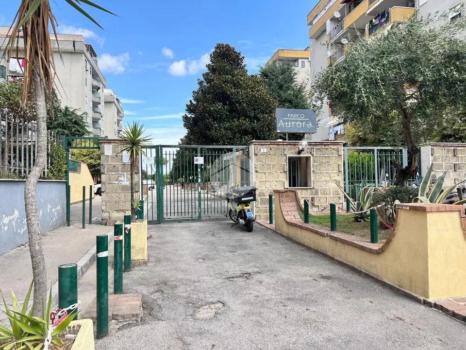 Quadrilocale in vendita a Melito Di Napoli