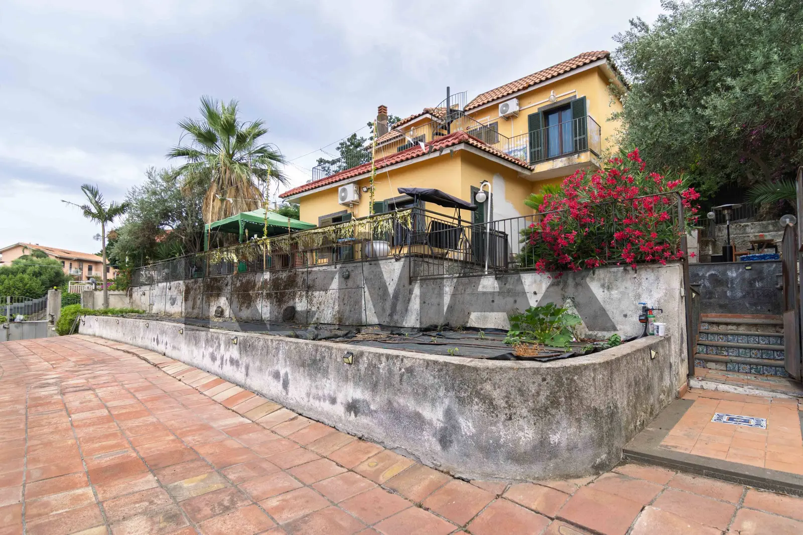 Villa singola in Vendita a Aci Castello