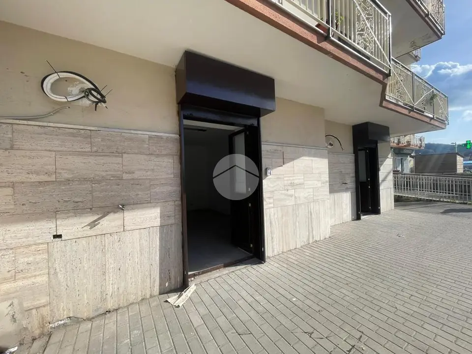 Box / posti auto in affitto a Quarto