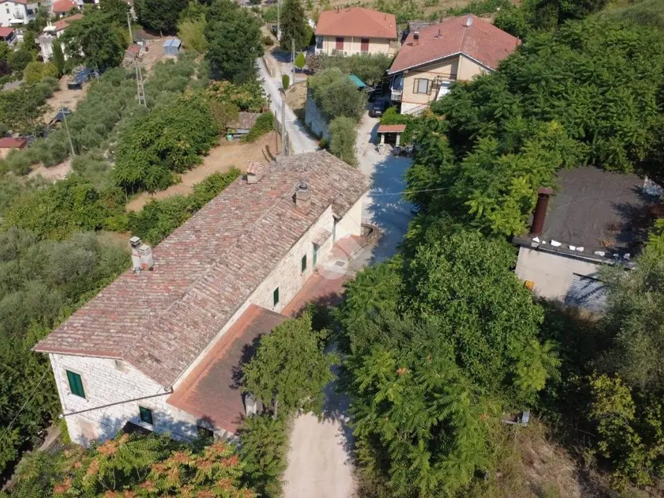 Casa semindipendente in vendita a Gubbio