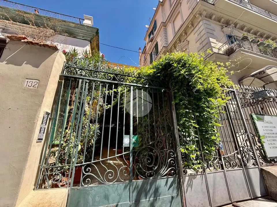 Trilocale in affitto a Napoli