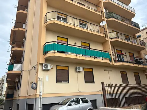 Box in via del carmine 43, Messina (ME)